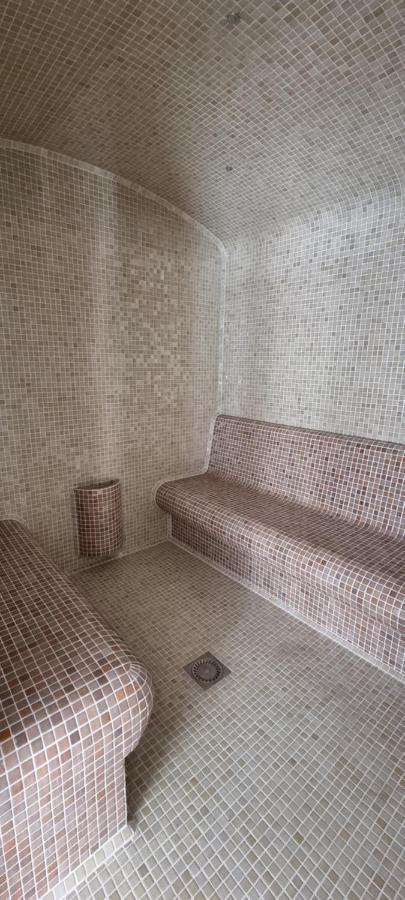 Relax Wellness Studio Hajduszoboszlo Apartment ภายนอก รูปภาพ